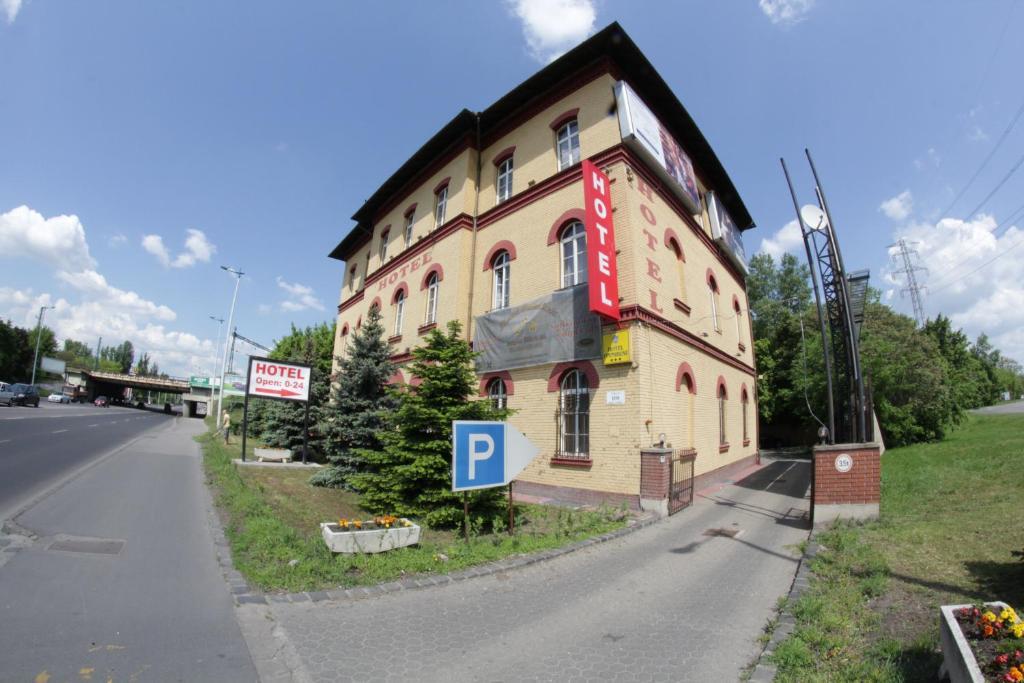 Hotel Omnibusz Budapest Exterior photo