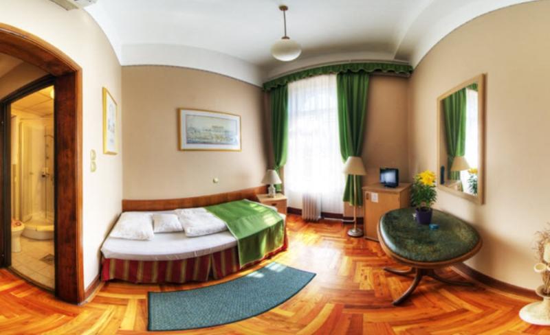 Hotel Omnibusz Budapest Exterior photo