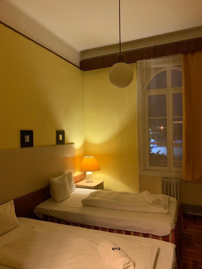 Hotel Omnibusz Budapest Exterior photo