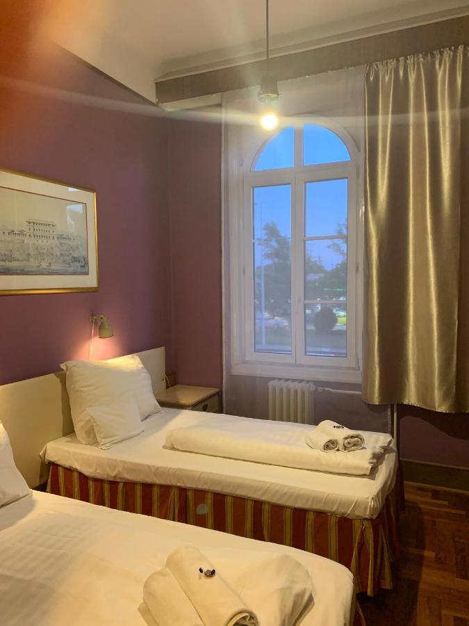 Hotel Omnibusz Budapest Exterior photo